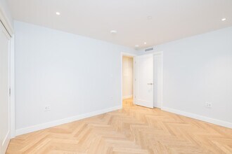 20 Commonwealth Ave, Unit 201 in Boston, MA - Building Photo - Building Photo