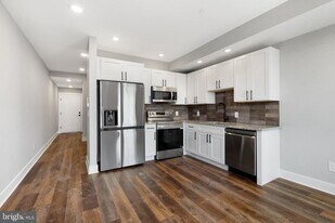 1924 N Front St in Philadelphia, PA - Building Photo