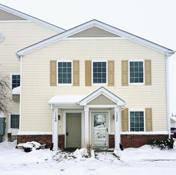 138 Bertram Dr in Yorkville, IL - Building Photo