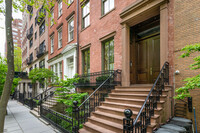 22 Gramercy Park S in New York, NY - Building Photo - Building Photo