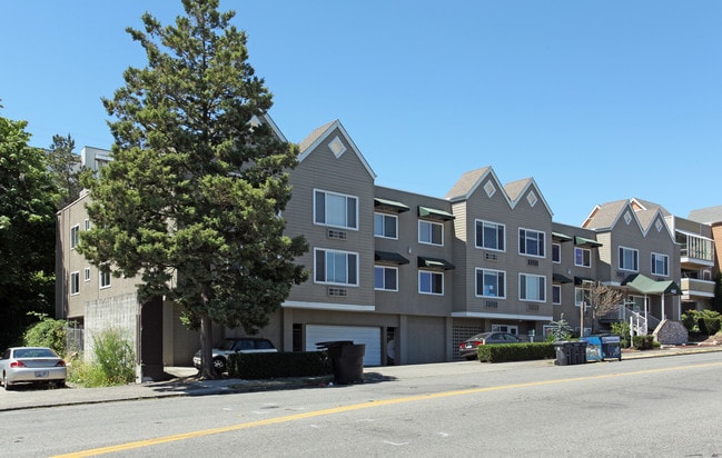 The 440 Apartments