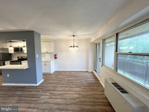 302 Barclay Towers in Cherry Hill, NJ - Building Photo - Building Photo