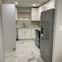 642 NW 14th Way in Fort Lauderdale, FL - Building Photo