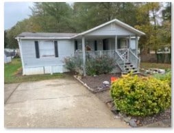 property at 201 Autumn Leaf Ln