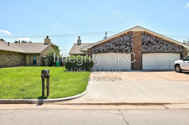 property at 7200 NW 115th St