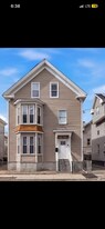 30 Pekin St, Unit Apt2 in Providence, RI - Building Photo