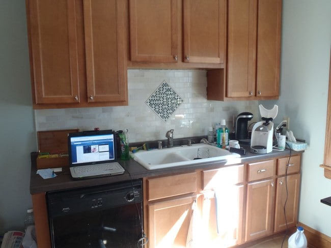 1361-1363 N Hawley Rd in Milwaukee, WI - Foto de edificio - Building Photo