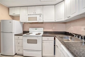 4031 E Michigan St in Orlando, FL - Building Photo - Building Photo