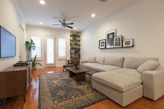 1115 Kinney Ave, Unit #11 in Austin, TX - Building Photo - Building Photo