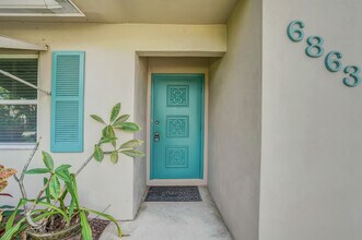 6863 19th Ave S in Lantana, FL - Building Photo - Building Photo