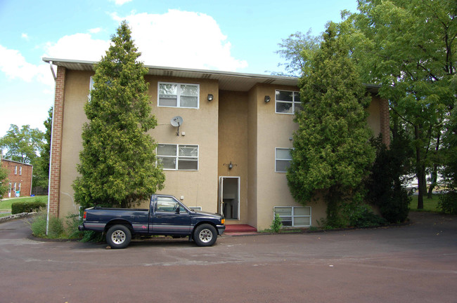 North Penn Flats in North Wales, PA - Foto de edificio - Building Photo