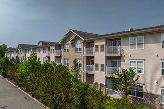 Park Terrace Senior Living in Rahway, NJ - Building Photo - Building Photo