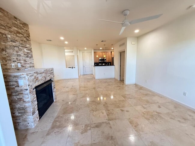 7291 N Scottsdale Rd in Scottsdale, AZ - Building Photo - Building Photo