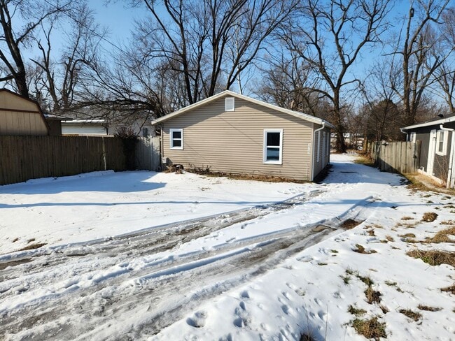 1717 N Hillcrest Ave in Springfield, MO - Building Photo - Building Photo