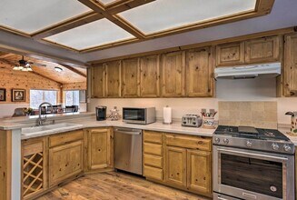 425 Larch Ln in Victor, MT - Building Photo - Building Photo