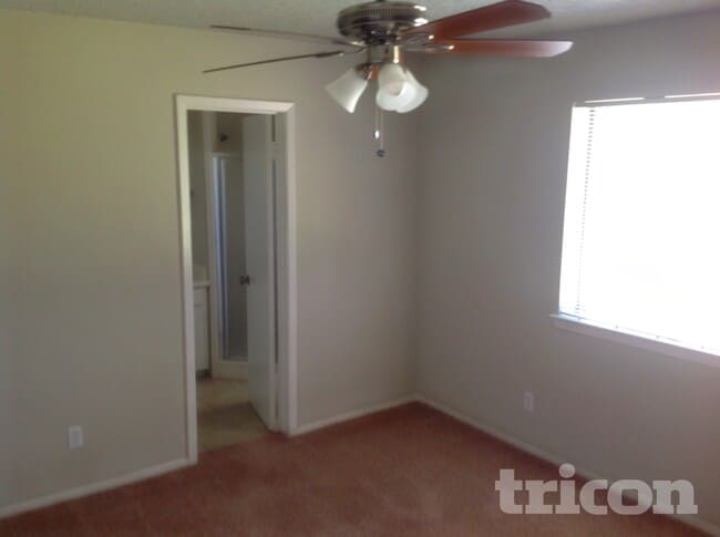 property at 1721 Oak Tree Dr