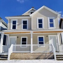 142-144-144 W Park Ave in Columbus, OH - Building Photo