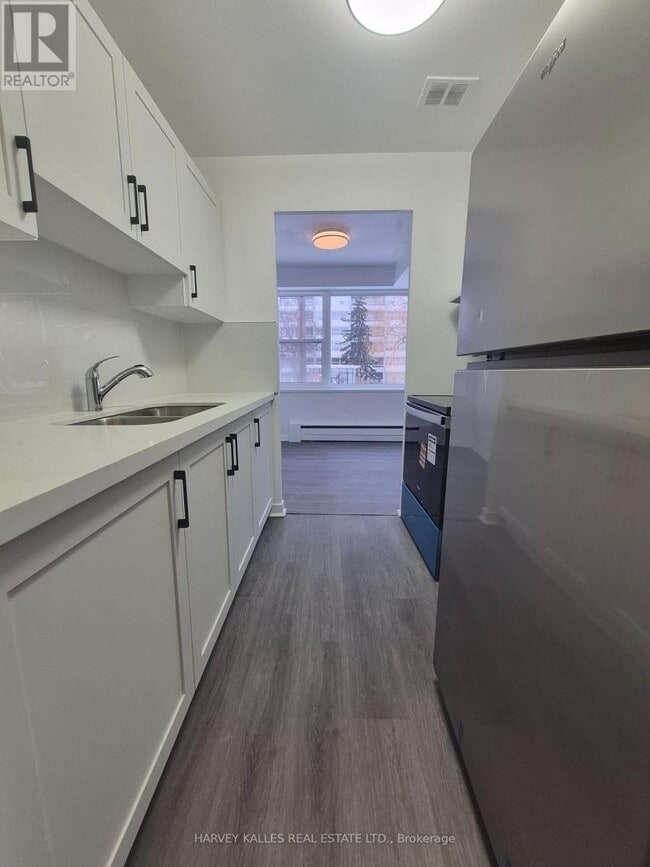 125 Shelborne Ave in Toronto, ON - Building Photo - Building Photo