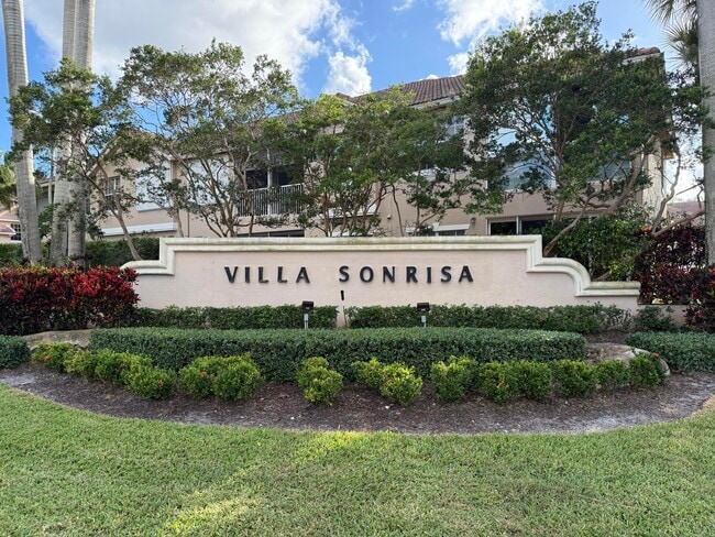 property at 6670 Villa Sonrisa Dr