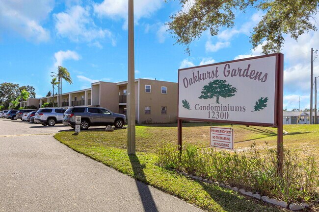 12300 Park Blvd, Unit 221 in Seminole, FL - Building Photo - Building Photo