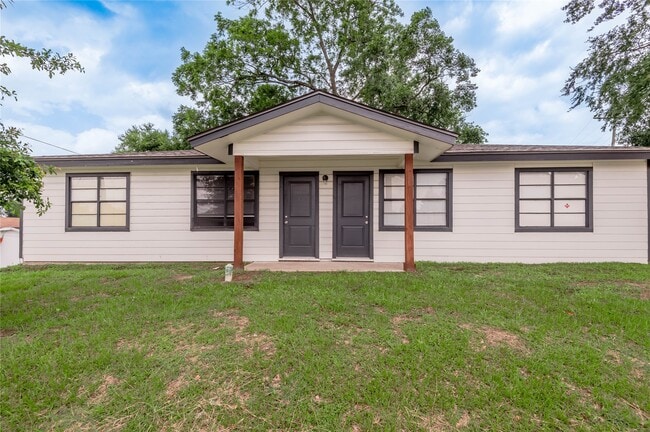 property at 2515 Montgomery Rd