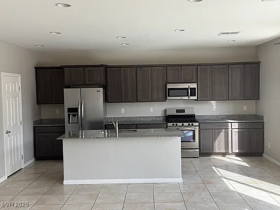 5312 Mountain Garland Ln in North Las Vegas, NV - Building Photo - Building Photo