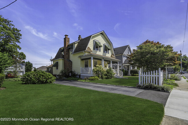 502 St Clair Ave in Spring Lake, NJ - Building Photo - Building Photo