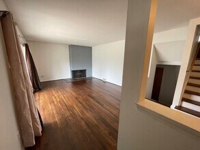 29606 Westbrook Pkwy in Southfield, MI - Building Photo - Building Photo
