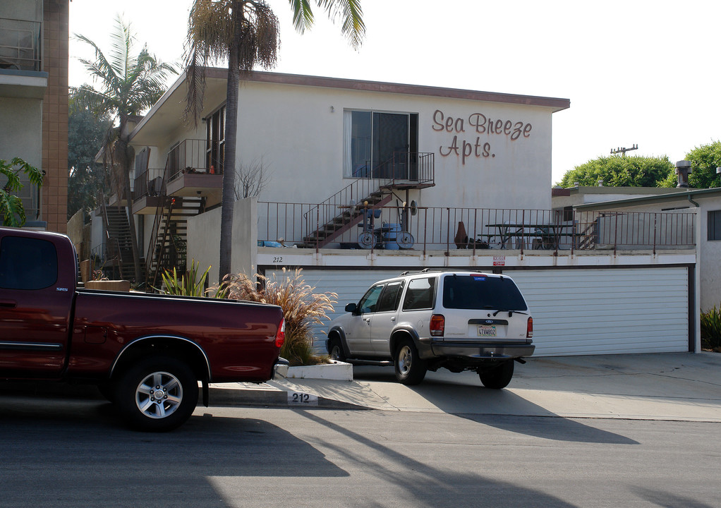 Sea Breeze in El Segundo, CA - Building Photo