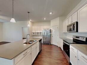 33901 Widman Way in Zephyrhills, FL - Building Photo - Building Photo