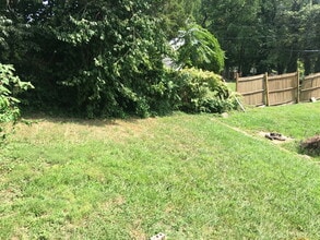 115 School St in Morgantown, WV - Foto de edificio - Building Photo