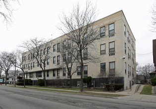 Vets Place Central in Milwaukee, WI - Building Photo - Building Photo