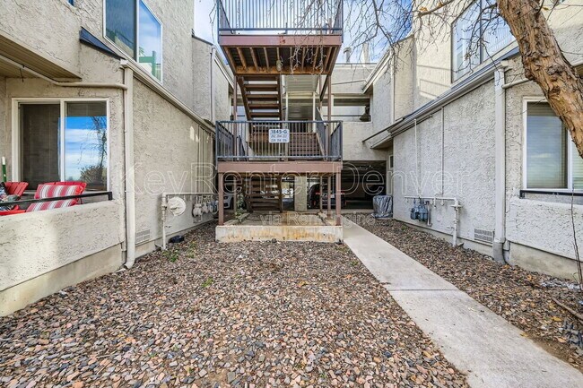 1845 Kendall St in Lakewood, CO - Foto de edificio - Building Photo