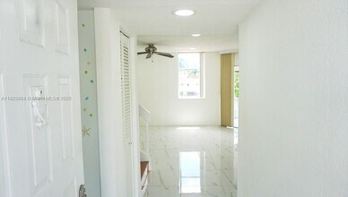 1705 San Remo Cir in Homestead, FL - Building Photo - Building Photo