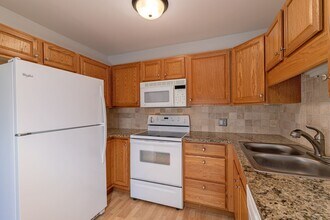 3022 S Wheeling Way in Aurora, CO - Building Photo - Building Photo