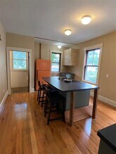 10 Usher Rd, Unit 2 in Medford, MA - Building Photo - Building Photo
