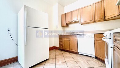 64 W 108th St in New York, NY - Building Photo - Building Photo