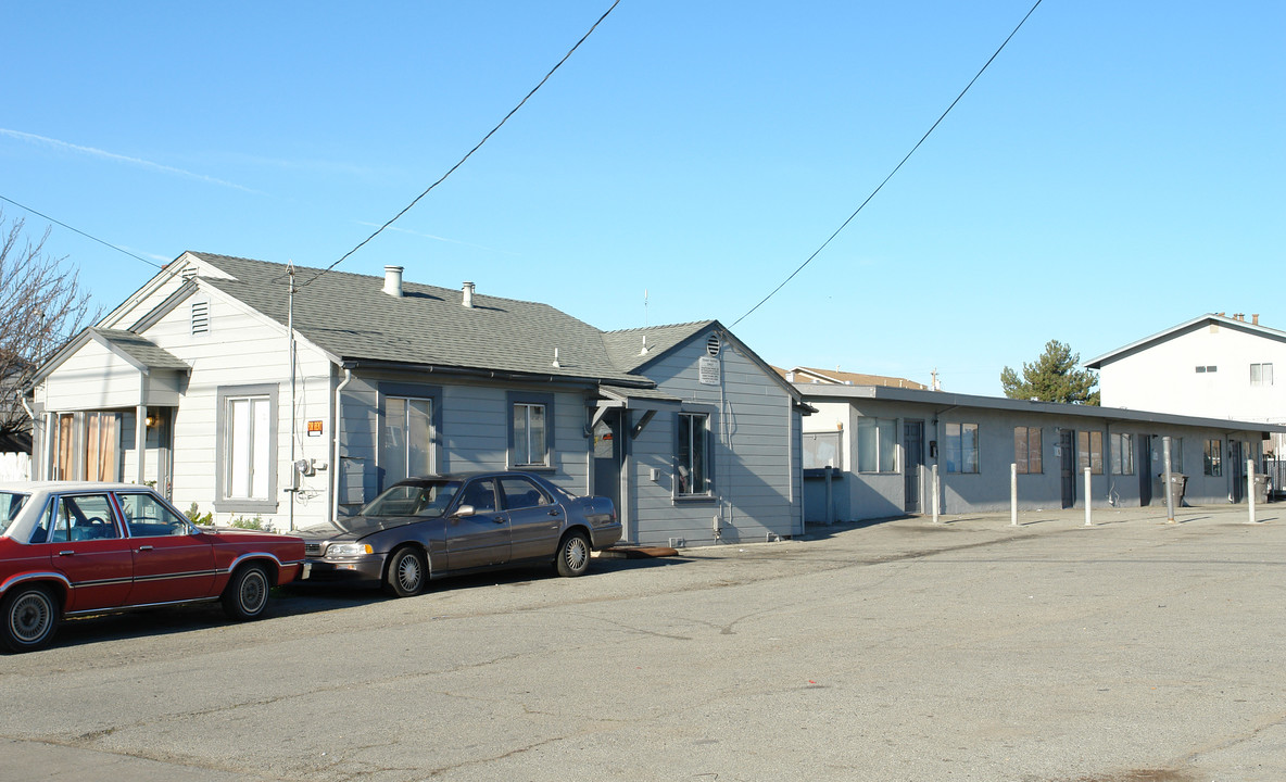 227 Cross Ave in Salinas, CA - Building Photo