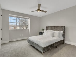 Napa Townhomes in Columbus, OH - Foto de edificio - Building Photo