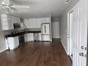 5905 S Indiana Ave in Chicago, IL - Building Photo - Building Photo