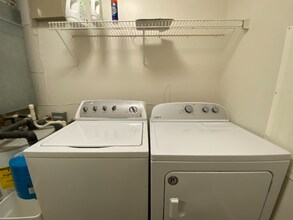 9548 University Terrace Dr in Charlotte, NC - Building Photo - Building Photo