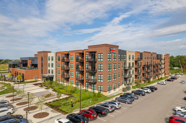 Wildhorse Apartments in Chesterfield, MO - Building Photo - Building Photo