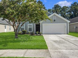 204 Wildberry Ln in Goose Creek, SC - Building Photo