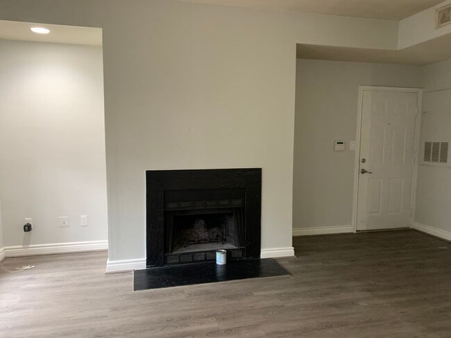 12156 Penderview Terrace in Fairfax, VA - Building Photo - Building Photo