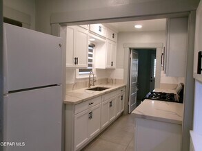 3733 Bliss Ave in El Paso, TX - Foto de edificio - Building Photo