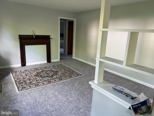 7428 Nigh Rd in Falls Church, VA - Building Photo - Building Photo
