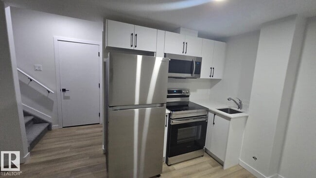 336 Munn Way in Leduc, AB - Building Photo - Building Photo