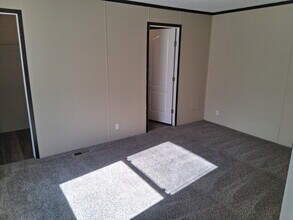 6040 Georgia in Romulus, MI - Building Photo - Building Photo