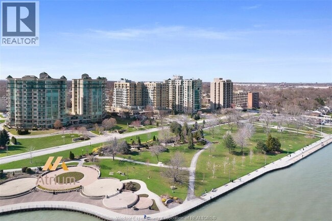 property at 4789 Riverside Dr E