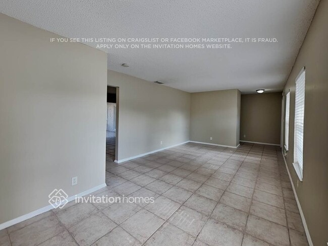 8121 NW 44th Ct in Lauderhill, FL - Building Photo - Building Photo